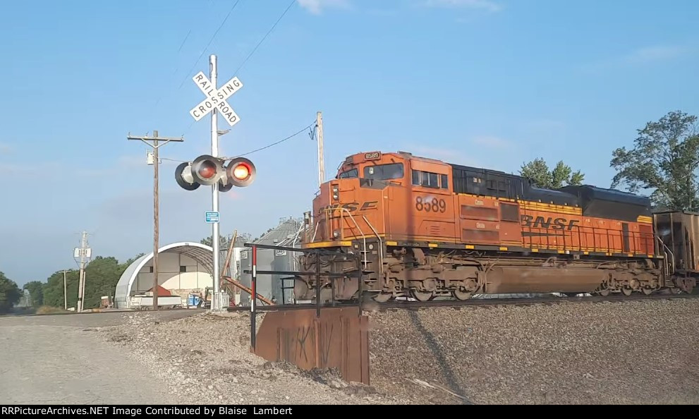 BNSF coal train DPU